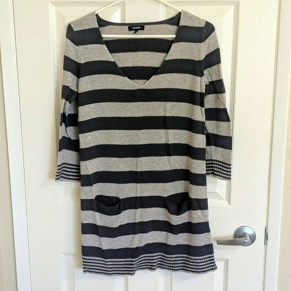 Express 3/4 Sleeve Sweater Tunic Top, Color Light/Dark Gray Size L - Picture 1 of 7